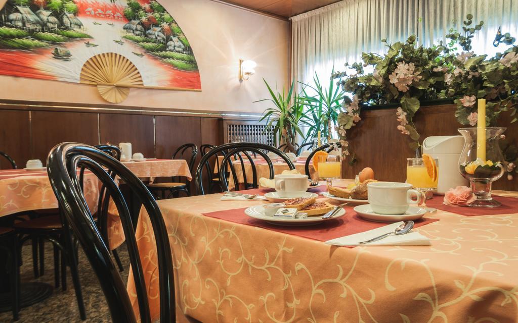 Hotel Roma Marghera Esterno foto