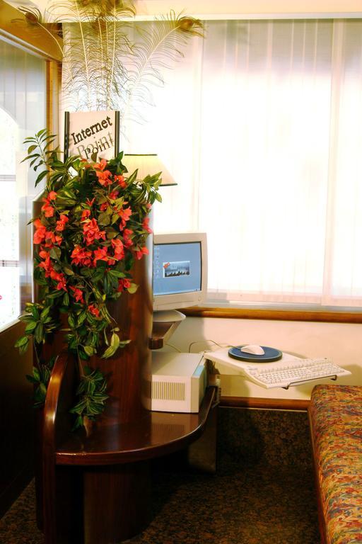 Hotel Roma Marghera Esterno foto
