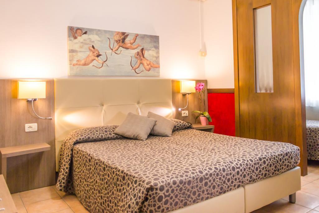 Hotel Roma Marghera Esterno foto