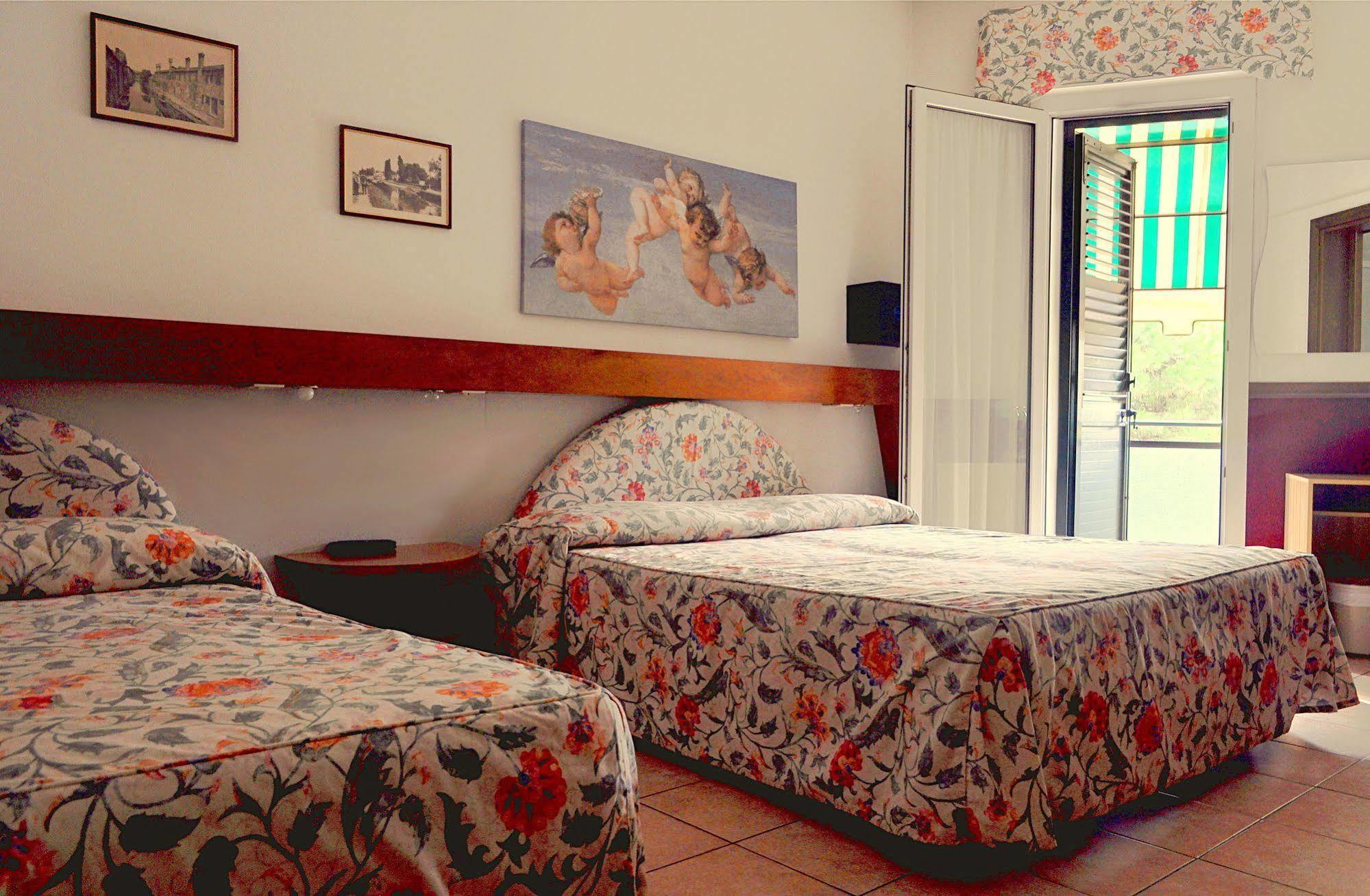 Hotel Roma Marghera Esterno foto