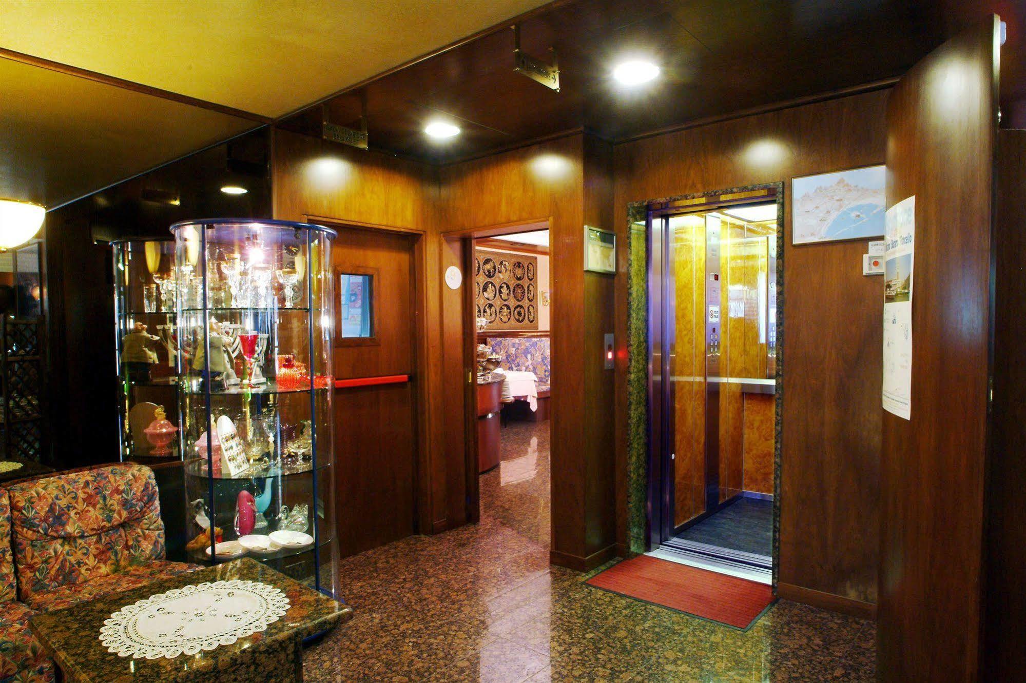 Hotel Roma Marghera Esterno foto